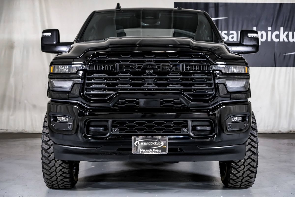 Used 2026 RAM 2500 Big Horn AWD/4WD image 3