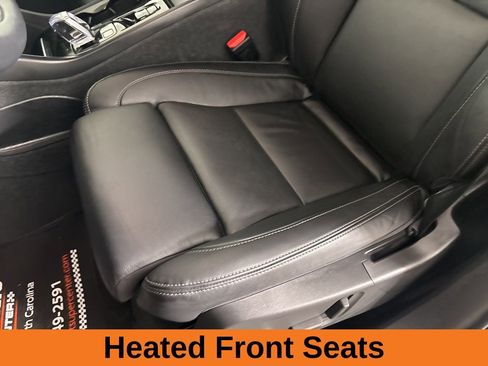 Used 2024 Volvo XC40 B5 Ultimate w/ Protection Package Premier image 12