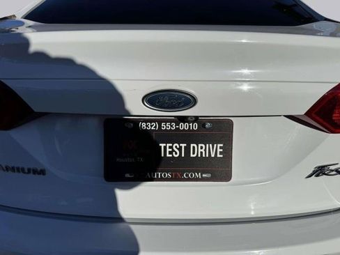 Used 2014 Ford Fiesta Titanium FWD image 17