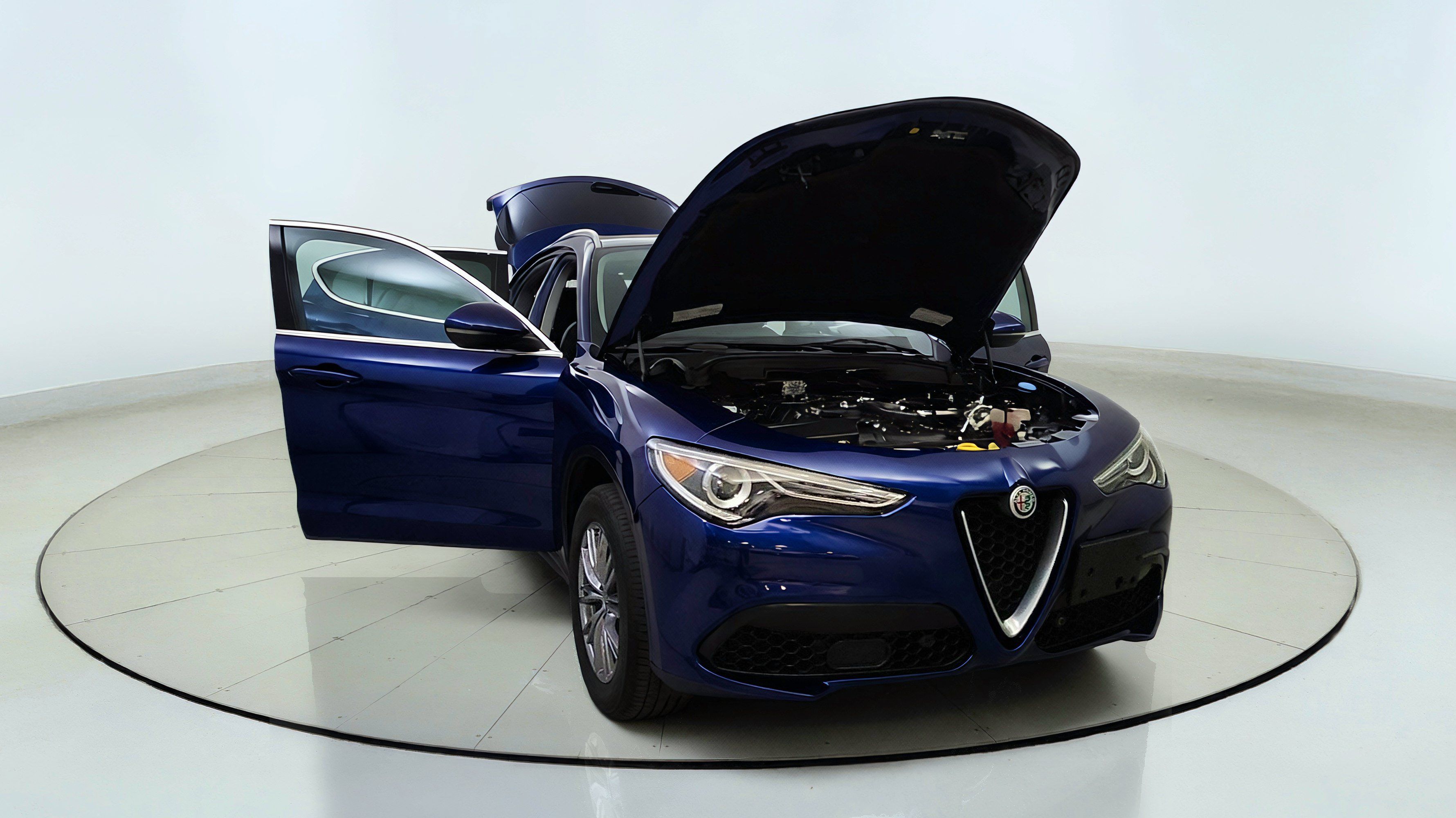 Used 2018 Alfa Romeo Stelvio Ti AWD/4WD image 9