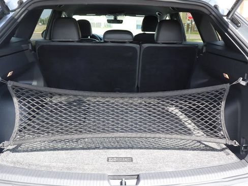 Used 2023 Volkswagen Atlas Cross Sport SE AWD/4WD image 11