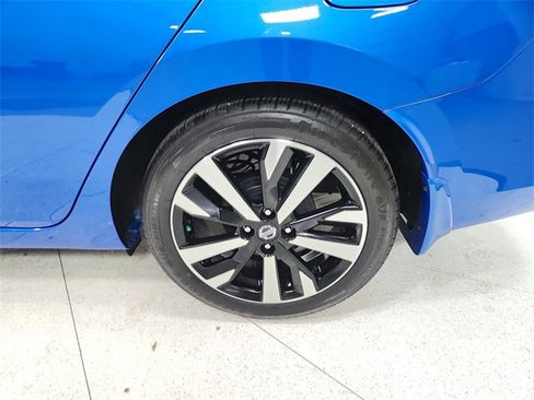 Used 2022 Nissan Versa SR w/ Convenience Package image 40