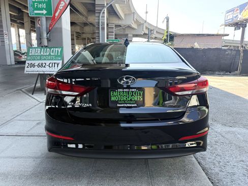 Used 2018 Hyundai Elantra SEL FWD image 6