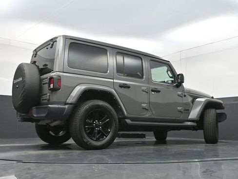 Used 2021 Jeep Wrangler Unlimited Sahara AWD/4WD image 31