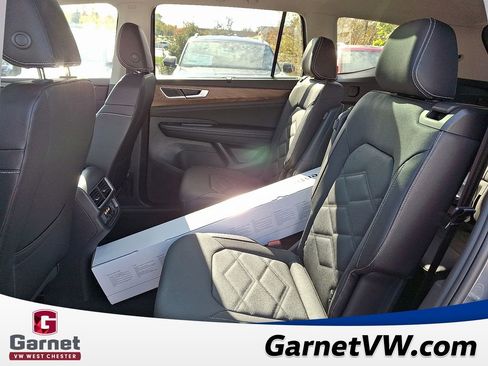 New 2026 Volkswagen Atlas SE image 6