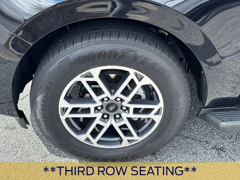 Certified 2025 Ford Expedition Max Active image 13