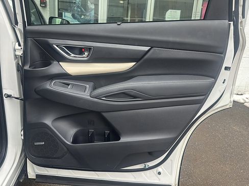 Used 2022 Subaru Ascent Limited w/ Technology Package image 28