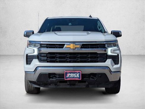 Used 2022 Chevrolet Silverado 1500 LT w/ Max Trailering Package AWD/4WD image 2