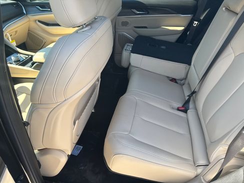 New 2026 Jeep Grand Cherokee Limited w/ Limited Altitude Package image 20