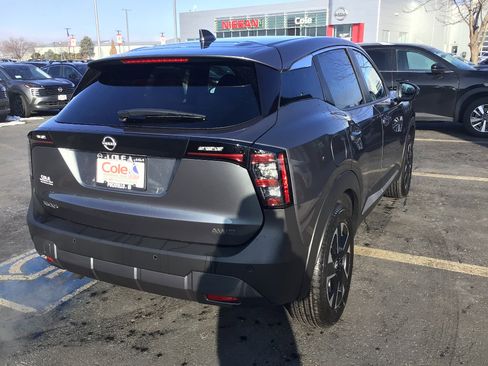 New 2025 Nissan Kicks SV image 5