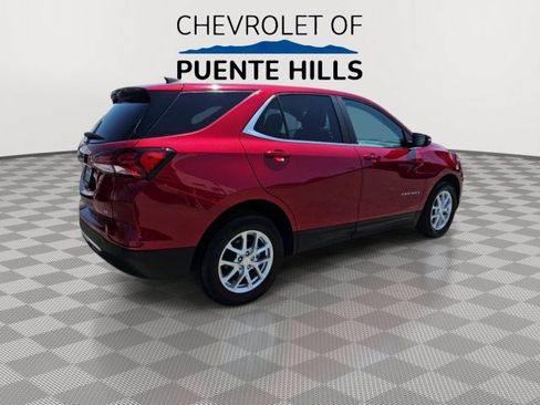 Used 2024 Chevrolet Equinox LT FWD image 8
