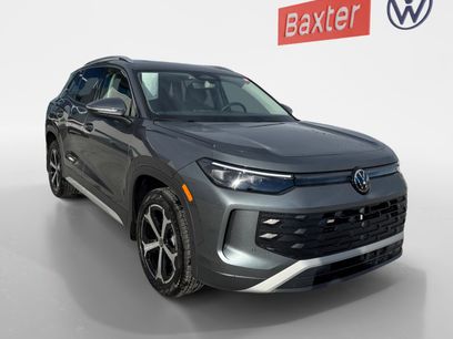 New 2025 Volkswagen Tiguan SE