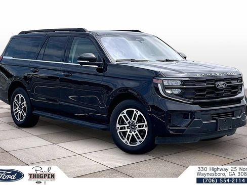 Used 2025 Ford Expedition Max Active AWD/4WD image 1
