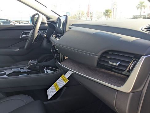 New 2026 Nissan Rogue Platinum w/ Platinum Premium Package AWD/4WD image 35