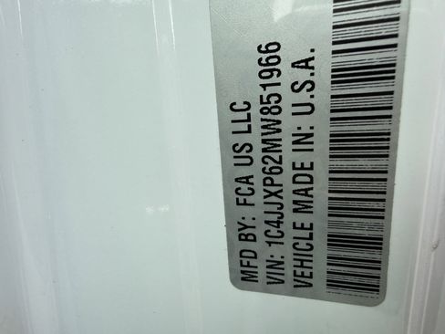 Used 2021 Jeep Wrangler Unlimited Sahara w/ Safety Group image 28