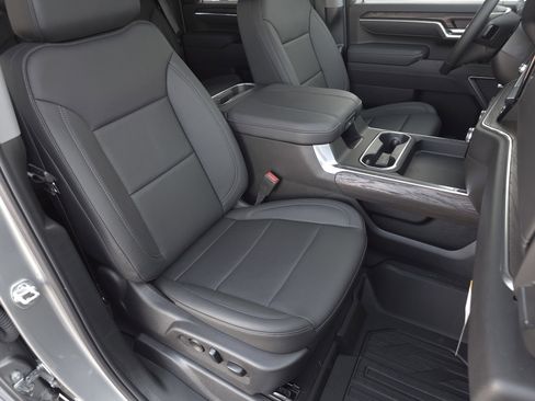 New 2025 GMC Sierra 2500 SLT w/ SLT Convenience Package image 36