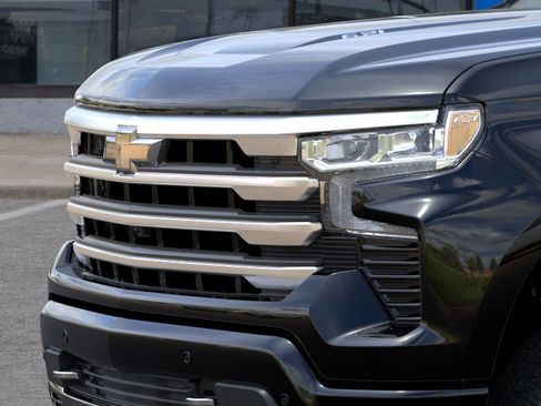 New 2026 Chevrolet Silverado 1500 High Country AWD/4WD image 13