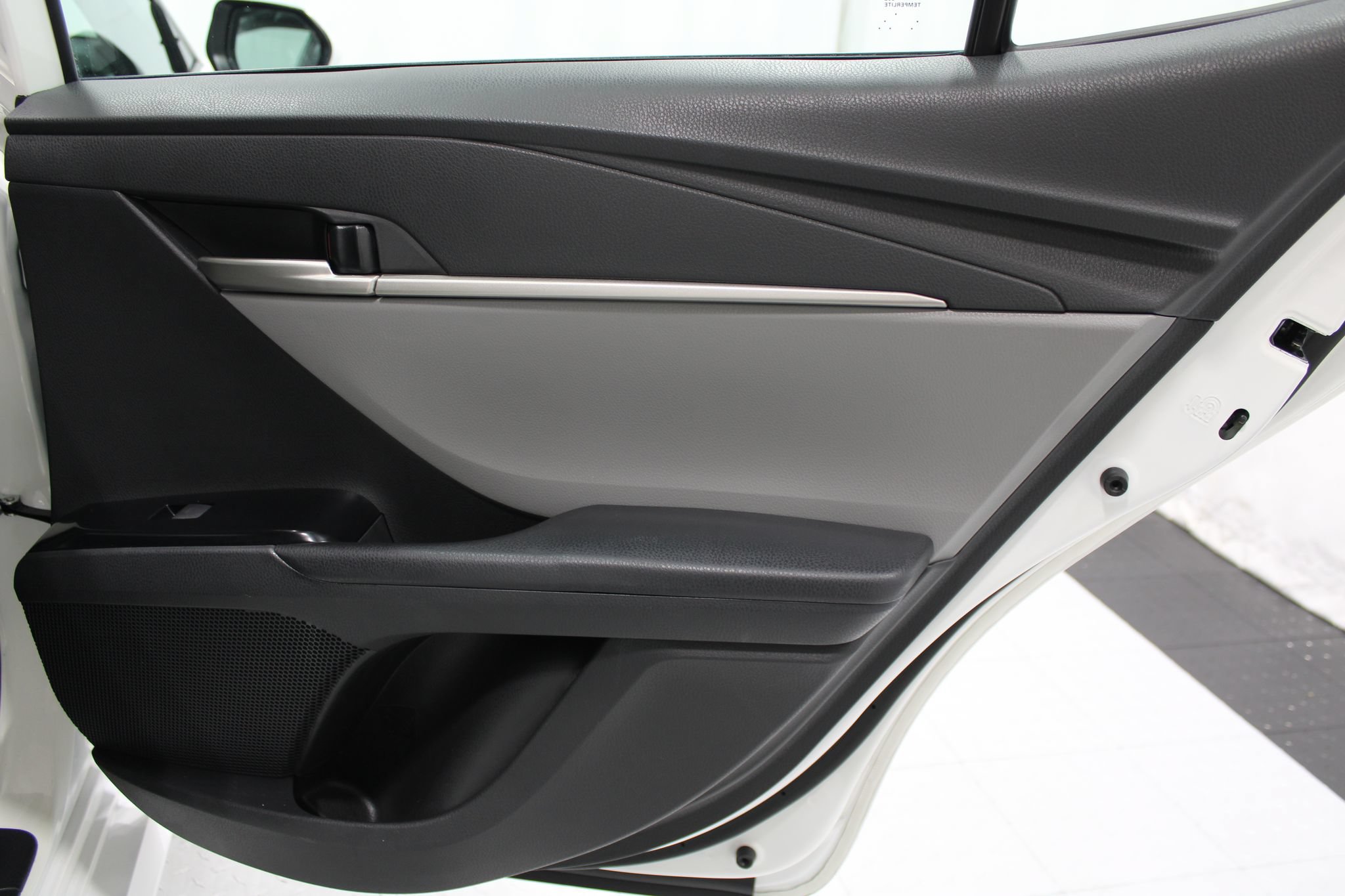 Used 2025 Toyota Camry LE FWD image 20