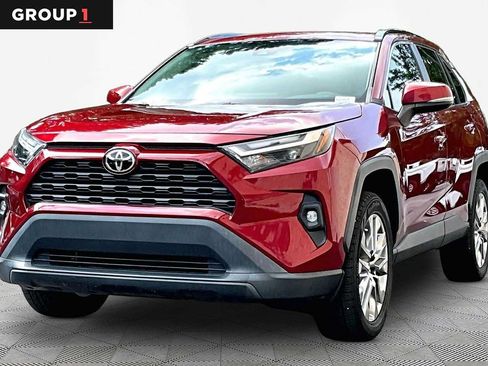 Used 2022 Toyota RAV4 XLE Premium FWD image 1