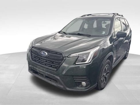 Used 2023 Subaru Forester Premium AWD/4WD image 1