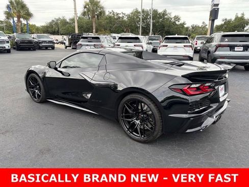 Used 2025 Chevrolet Corvette Z06 RWD image 4