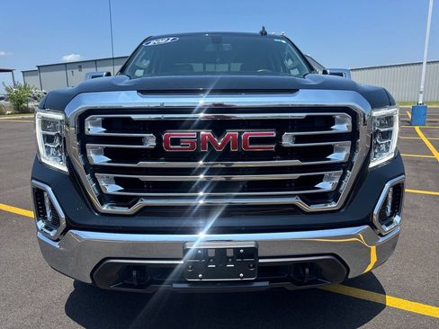 Used 2021 GMC Sierra 1500 SLT AWD/4WD image 10