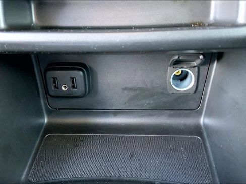 Used 2022 Chevrolet Colorado LT image 30