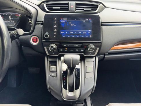 Used 2017 Honda CR-V Touring image 10