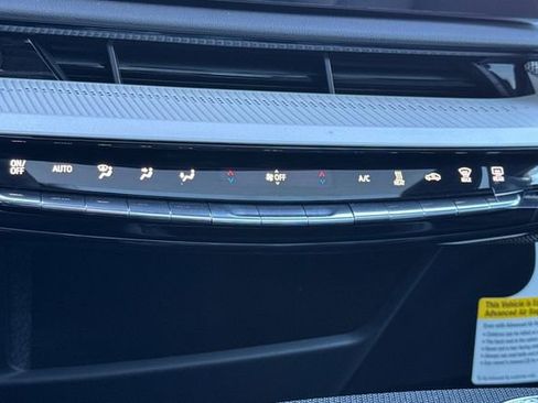 New 2026 Cadillac Optiq Luxury 1 image 21