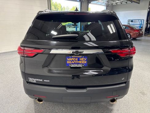 Used 2023 Chevrolet Traverse LT w/ LT Premium Package AWD/4WD image 6