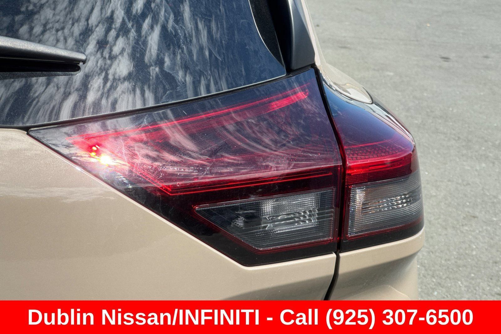 Used 2025 Nissan Rogue SV AWD/4WD image 51
