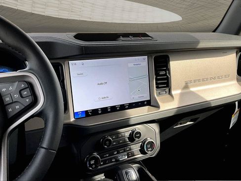 New 2026 Ford Bronco Outer Banks AWD/4WD image 7