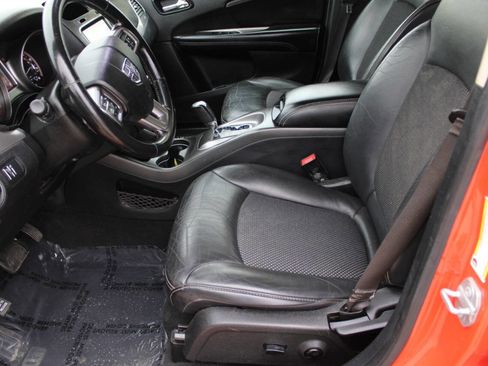 Used 2019 Dodge Journey Crossroad w/ Popular Equipment Group image 13