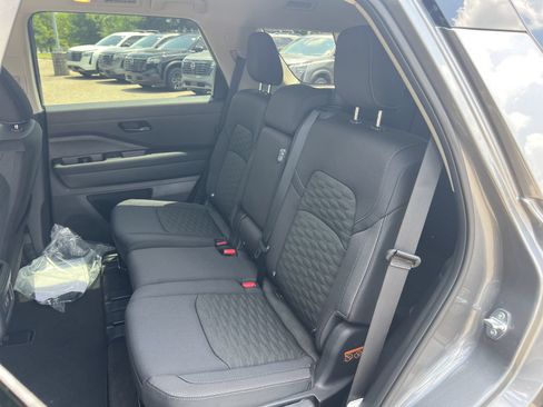 New 2026 Nissan Pathfinder SV w/ Cargo Package FWD image 15