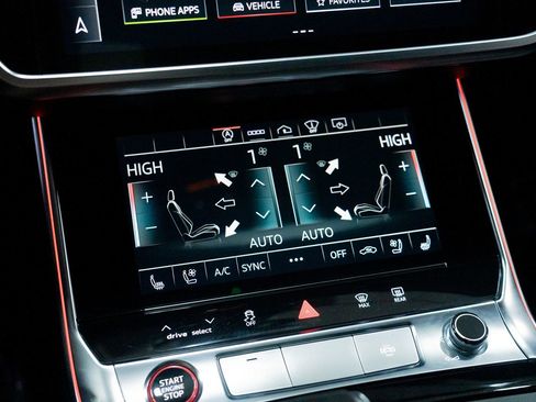 Used 2021 Audi RS 6 w/ Executive Package image 53