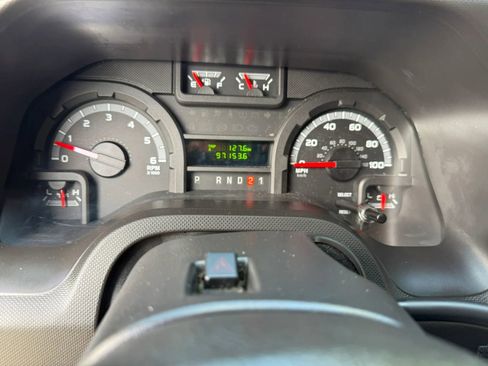 Used 2013 Ford E-150 and Econoline 150 RWD image 24