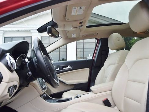 Used 2018 Mercedes-Benz GLA 250 image 15