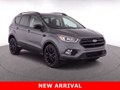 Used 2017 Ford Escape SE w/ SE Sport Appearance Package