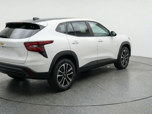 Used 2025 Chevrolet TrailBlazer LT image 9