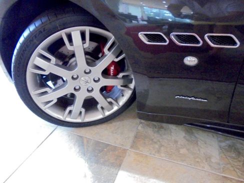 Used 2009 Maserati GranTurismo S RWD image 29