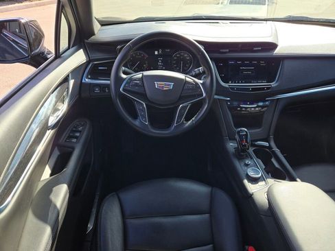 Used 2020 Cadillac XT5 Premium Luxury image 21