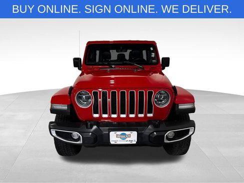 Used 2022 Jeep Wrangler Unlimited Sahara w/ Dual Top Group AWD/4WD image 11
