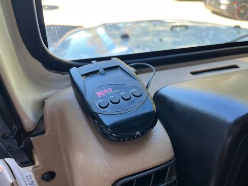 Used 1999 Jeep Wrangler Sahara image 19