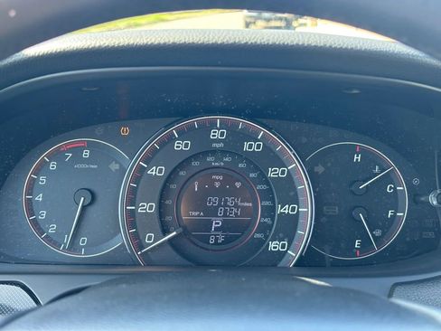 Used 2015 Honda Accord Sport image 19