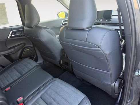 New 2026 Mitsubishi Outlander SE image 28