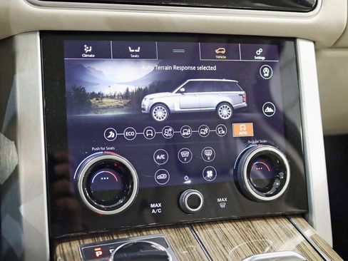 Used 2018 Land Rover Range Rover Long Wheelbase Supercharged image 24