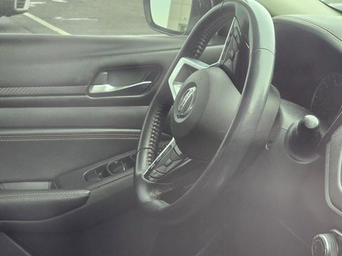 Used 2020 Nissan Altima 2.5 SR image 15