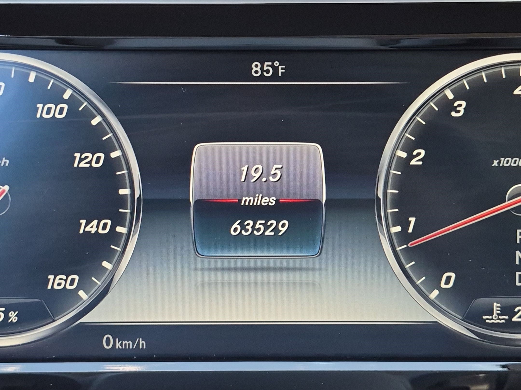 Used 2017 Mercedes-Benz S 550 4MATIC Sedan image 22