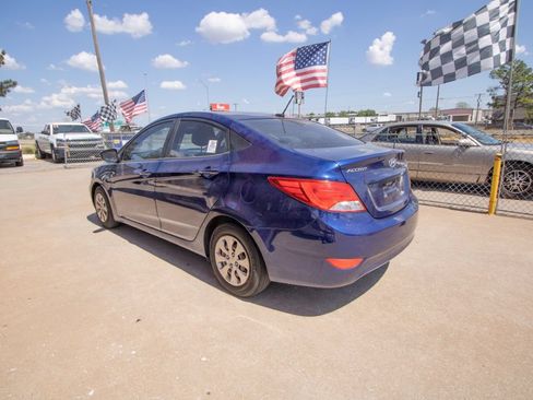Used 2016 Hyundai Accent SE FWD image 7