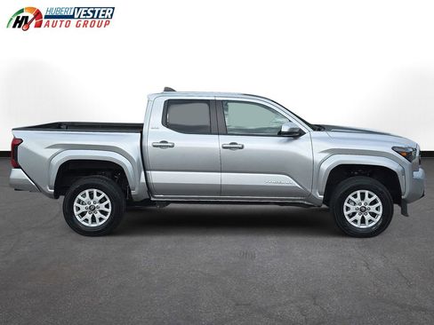 Used 2024 Toyota Tacoma 2WD Double Cab image 6